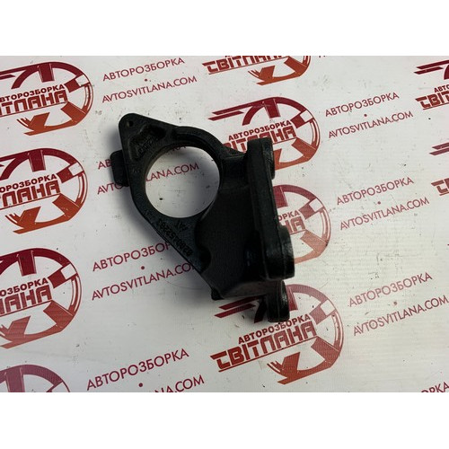 Кронштейн підвісного підшипника Renault Trafic 2001-2014 2.0 DCI 8200452283